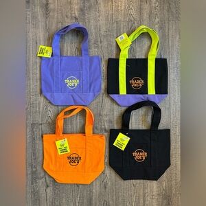 Trader Joe’s Halloween Mini Tote Bag Set of 4 NWT